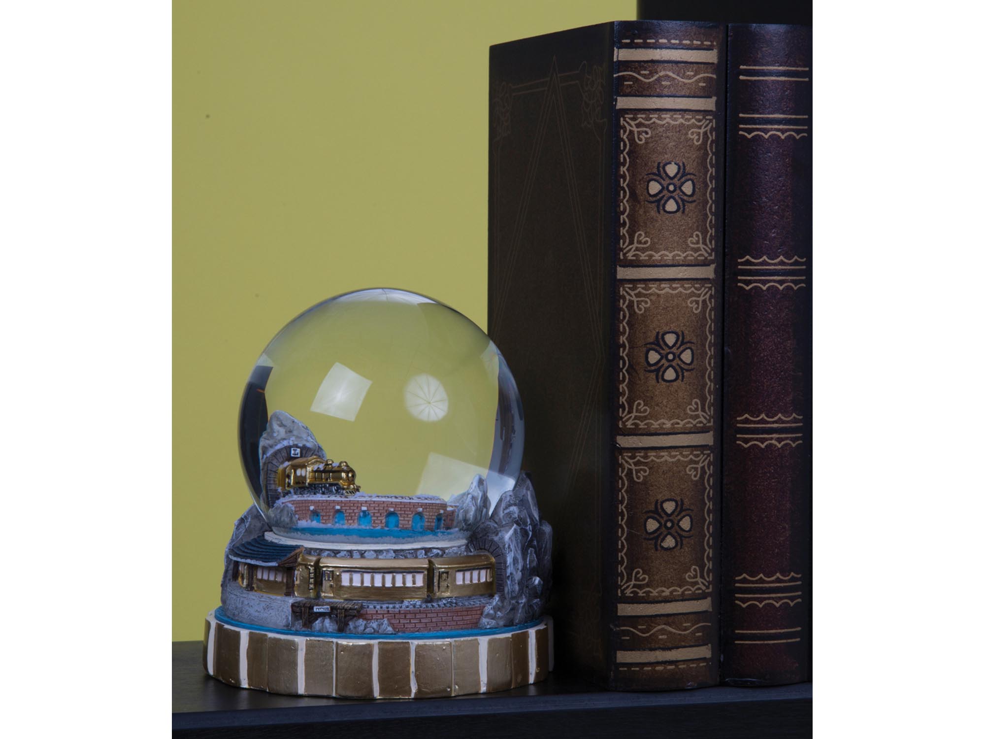 Lionel Golden Train Snow Globe